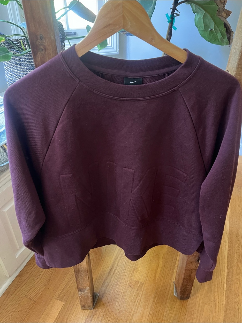 Nike Dri-FIT Crewneck Sweatshirt - Maroon